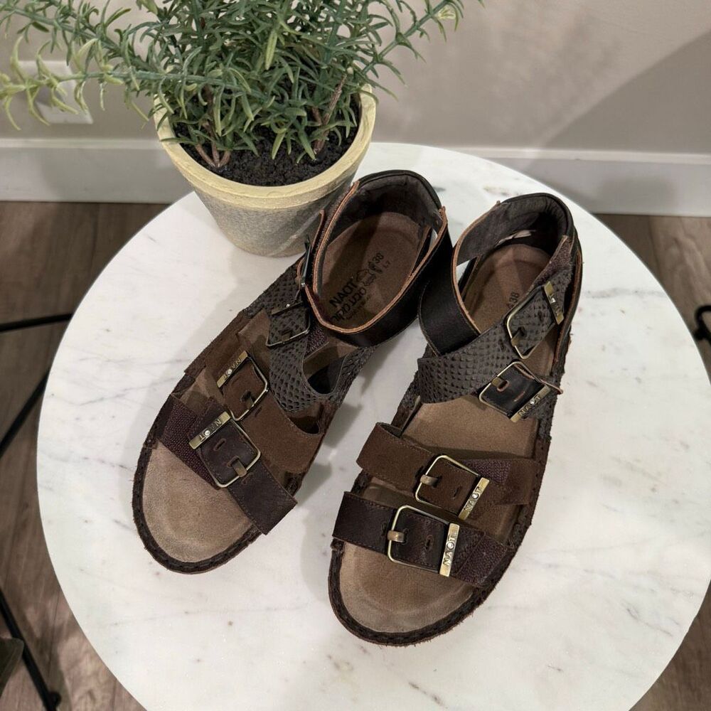 Naot Womens brown brass buckle sandal size  38/7.5 1” heel